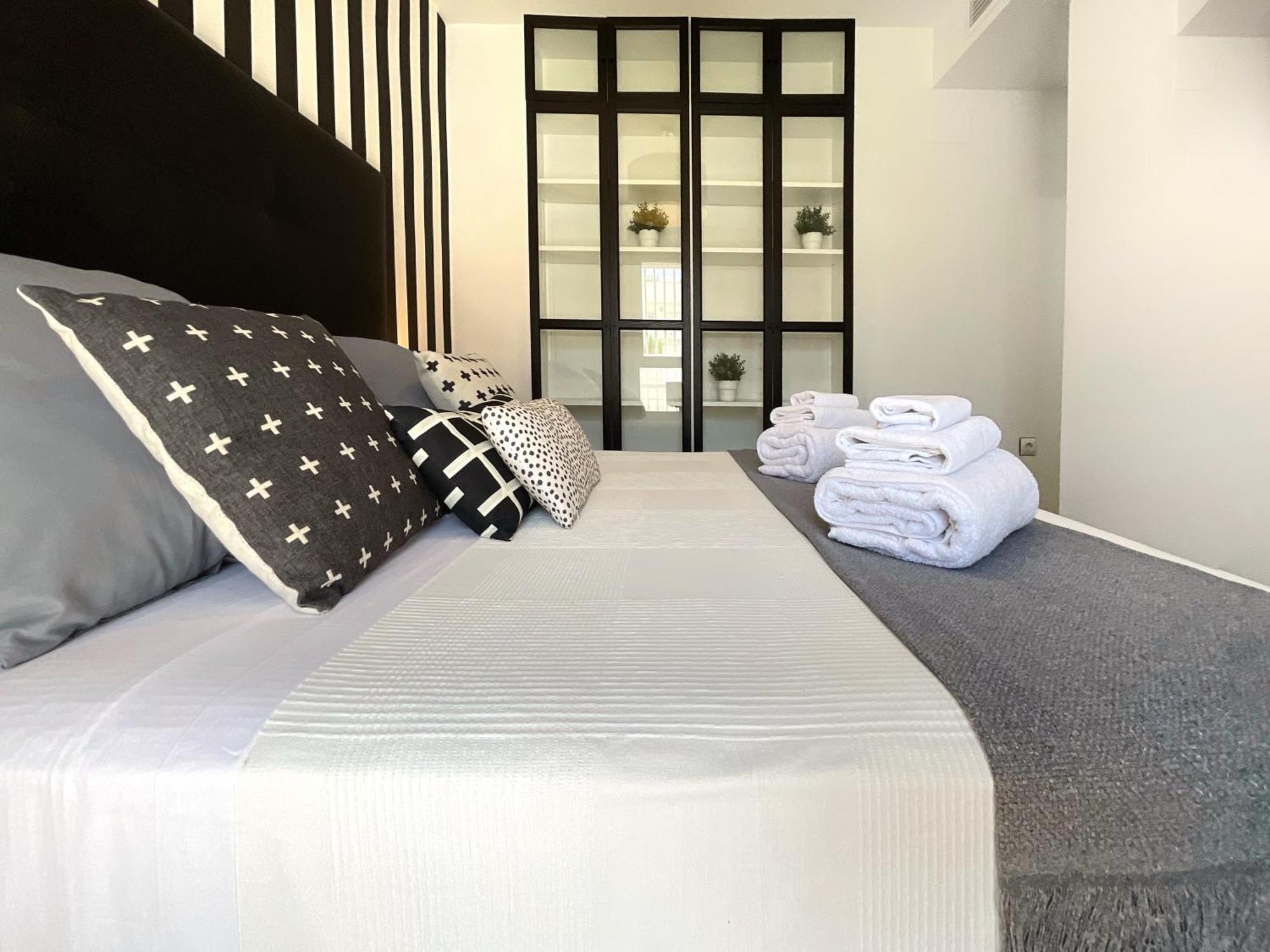 Ks Toyo Golf - Kaleria Suites Retamar  Ngoại thất bức ảnh