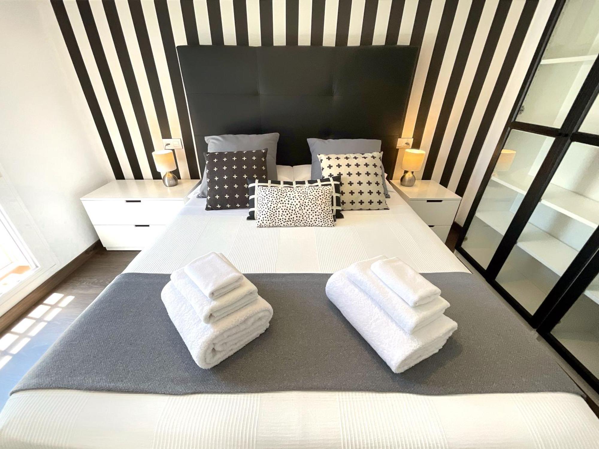 Ks Toyo Golf - Kaleria Suites Retamar  Ngoại thất bức ảnh